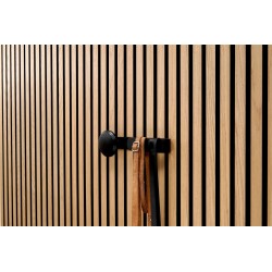 Crochet long avec bouton en bois noir - modèle Large Ter-Hürne