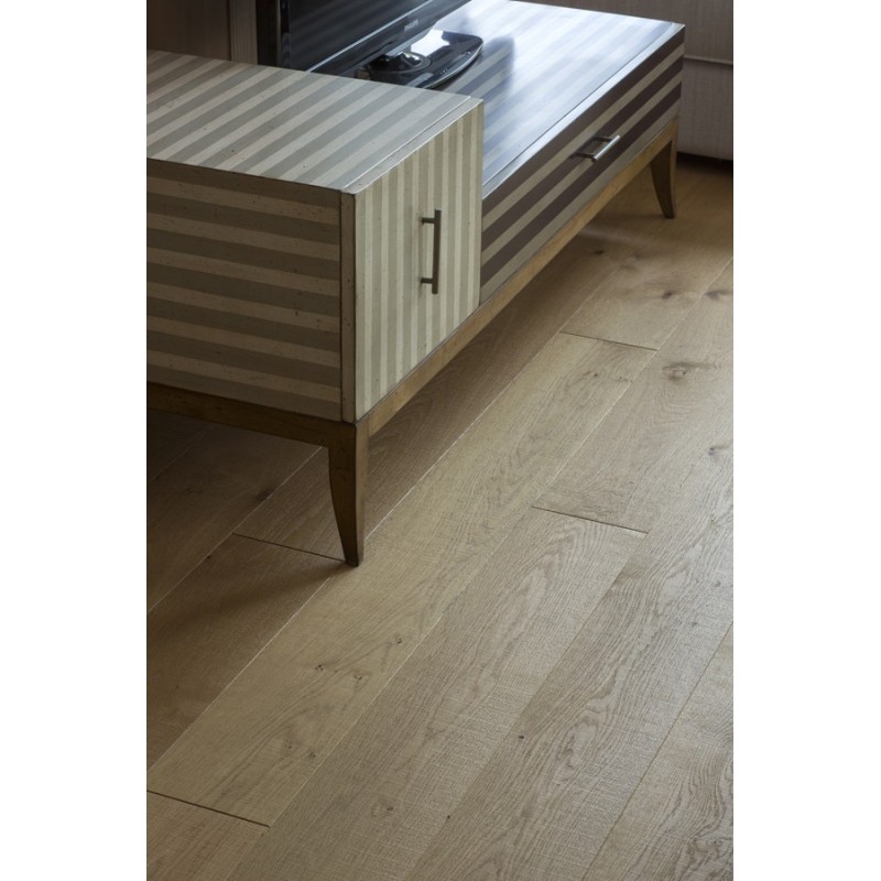 Parquet contrecollé chêne "Scié naturel vernis mat" CHÊNE SCIÉ Chêne de l'Est